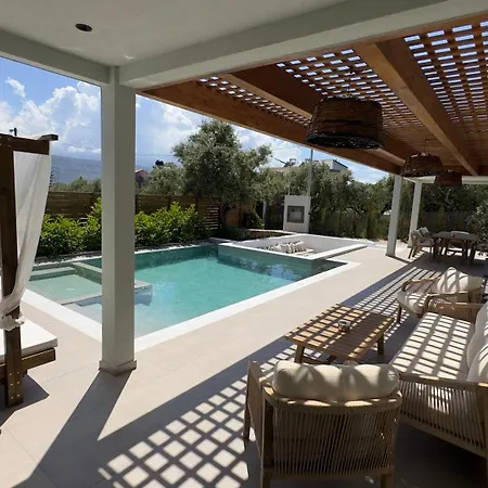 Mourelo Luxury In Chania With Private Pool Jacuzzi ヴィラ ハニア