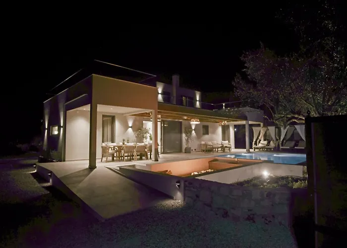 Mourelo Luxury In Chania With Private Pool Jacuzzi La Canée