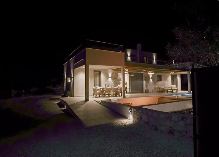 Mourelo Luxury In Chania With Private Pool Jacuzzi Villa *