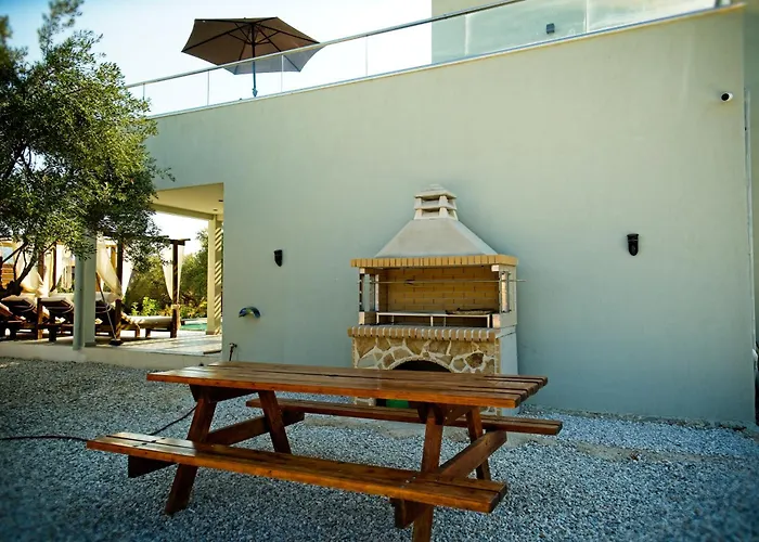 Mourelo Luxury In Chania With Private Pool Jacuzzi La Canée