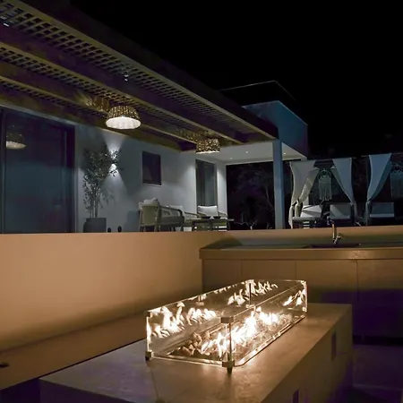 Βίλα Mourelo Luxury In Chania With Private Pool Jacuzzi Χανιά