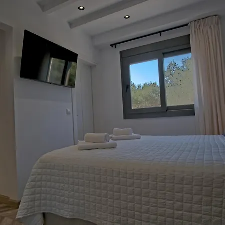 Mourelo Luxury In Chania With Private Pool Jacuzzi Βίλα *
