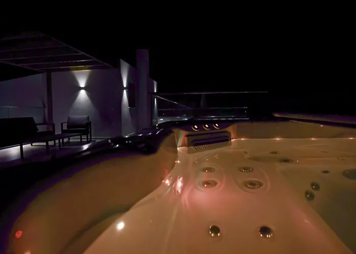 Mourelo Luxury In Chania With Private Pool Jacuzzi Ханья (Крит)