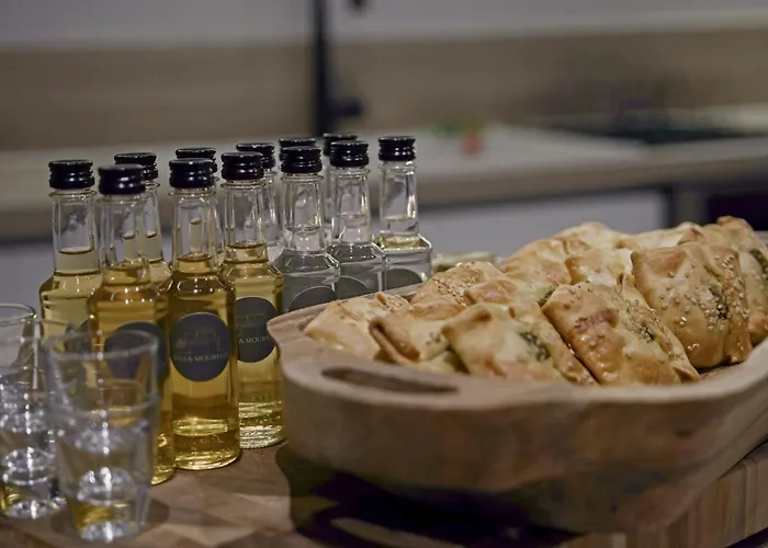 Вілла Mourelo Luxury In Chania With Private Pool Jacuzzi